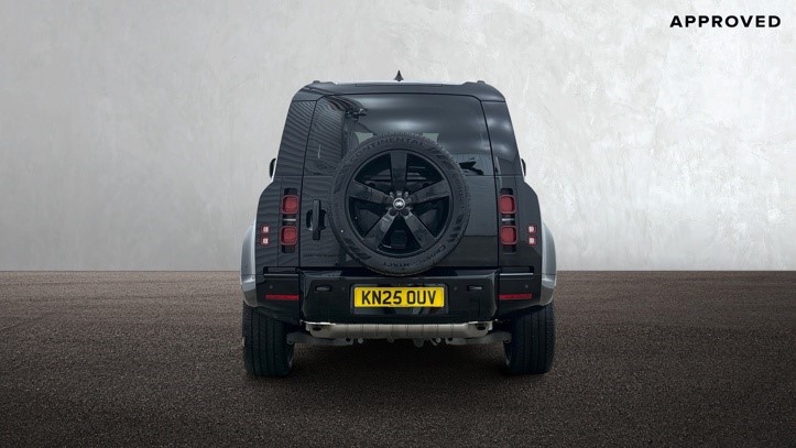 2025 (25) LAND ROVER DEFENDER 2.0 P300e X-Dynamic HSE 110 5dr Auto 5737998