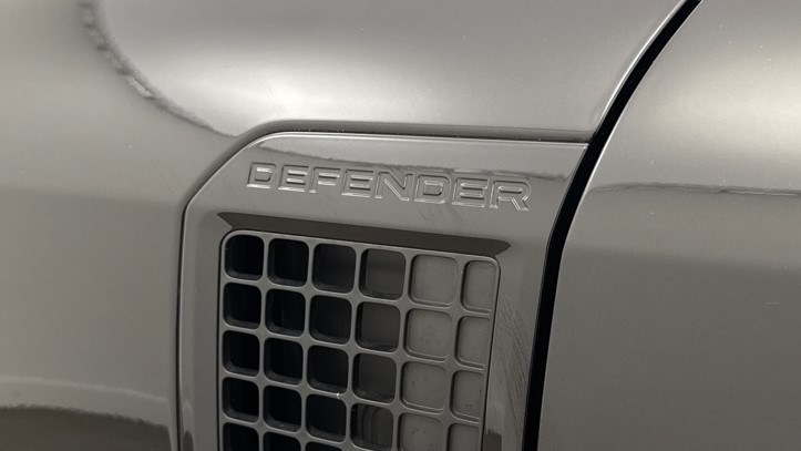 2025 (25) LAND ROVER DEFENDER 2.0 P300e X-Dynamic HSE 110 5dr Auto 5738012