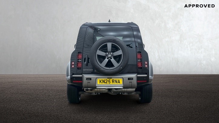 2025 (25) LAND ROVER DEFENDER 3.0 D350 X-Dynamic HSE 110 5dr Auto [7 Seat] 5738397