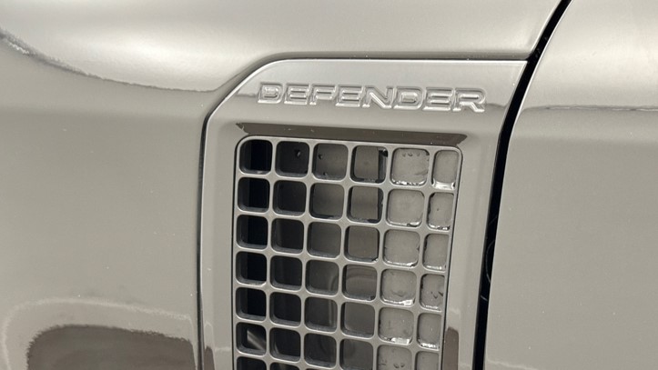 2025 (25) LAND ROVER DEFENDER 3.0 D350 X-Dynamic HSE 110 5dr Auto [7 Seat] 5738411
