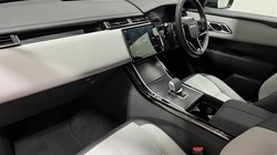 2025 (25) LAND ROVER RANGE ROVER VELAR 2.0 D200 MHEV Dynamic SE 5dr Auto 5806852