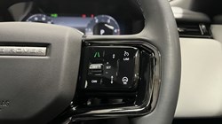 2025 (25) LAND ROVER RANGE ROVER VELAR 2.0 D200 MHEV Dynamic SE 5dr Auto 5806867