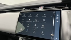 2025 (25) LAND ROVER RANGE ROVER VELAR 2.0 D200 MHEV Dynamic SE 5dr Auto 5806856