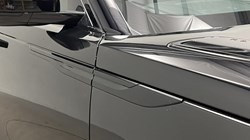 2025 (25) LAND ROVER RANGE ROVER VELAR 2.0 D200 MHEV Dynamic SE 5dr Auto 5806866
