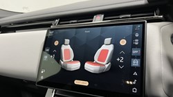 2025 (25) LAND ROVER RANGE ROVER VELAR 2.0 D200 MHEV Dynamic SE 5dr Auto 5806855