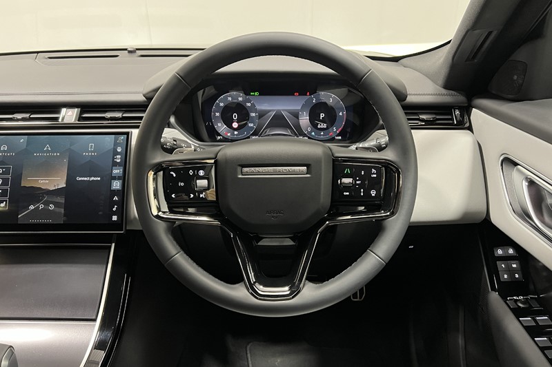 2025 (25) LAND ROVER RANGE ROVER VELAR 2.0 D200 MHEV Dynamic SE 5dr Auto 5806878