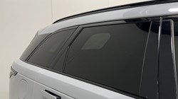 2024 (74) LAND ROVER RANGE ROVER VELAR 2.0 D200 MHEV Dynamic SE 5dr Auto 5824878