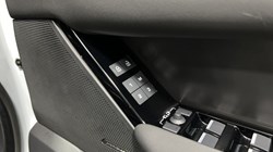 2024 (74) LAND ROVER RANGE ROVER VELAR 2.0 D200 MHEV Dynamic SE 5dr Auto 5824845