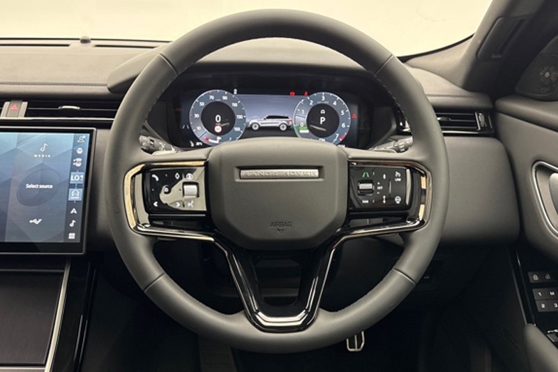 2026 (26) LAND ROVER RANGE ROVER VELAR 2.0 P400e Dynamic SE 5dr Auto 5752101