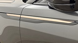 2025 (74) LAND ROVER RANGE ROVER VELAR 2.0 D200 MHEV Dynamic SE 5dr Auto 5750353