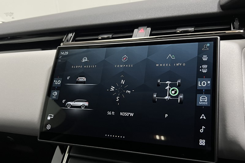 2025 (74) LAND ROVER RANGE ROVER VELAR 2.0 D200 MHEV Dynamic SE 5dr Auto 5829253
