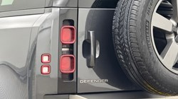 2025 (74) LAND ROVER DEFENDER 3.0 D250 X-Dynamic HSE 90 3dr Auto 5742222