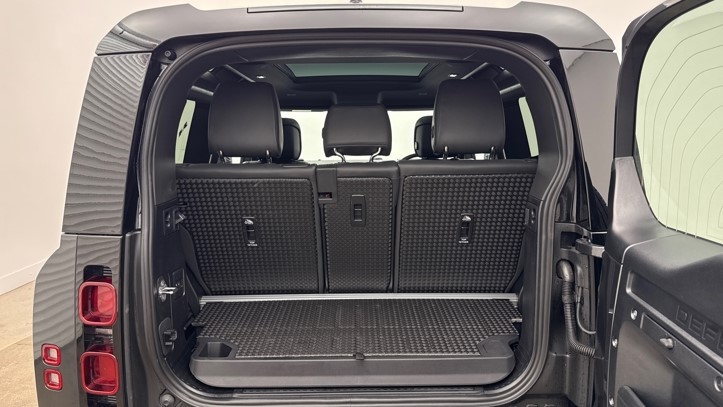 2025 (74) LAND ROVER DEFENDER 3.0 D250 X-Dynamic HSE 90 3dr Auto 5742213