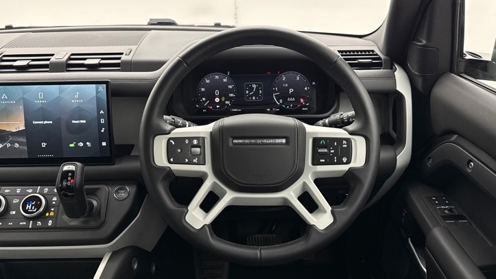 2025 (74) LAND ROVER DEFENDER 3.0 D250 X-Dynamic HSE 90 3dr Auto 5742218