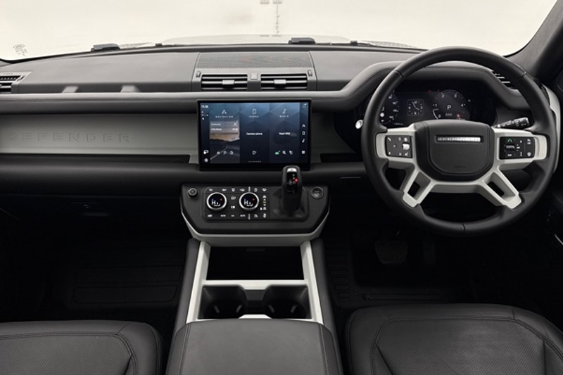 2025 (74) LAND ROVER DEFENDER 3.0 D250 X-Dynamic HSE 90 3dr Auto 5753336