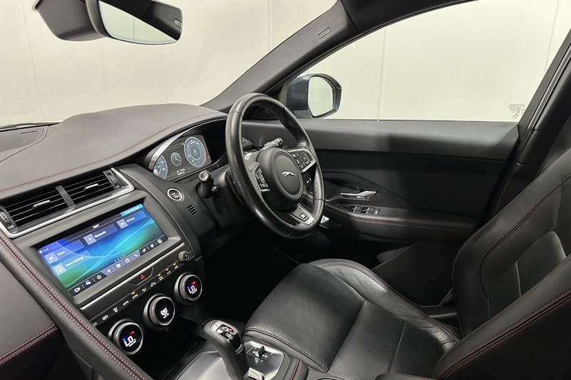 2020 (70) JAGUAR E-PACE 2.0d [180] Chequered Flag Edition 5dr Auto 5754666