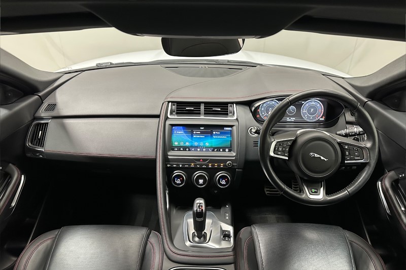2020 (70) JAGUAR E-PACE 2.0d [180] Chequered Flag Edition 5dr Auto 5754643