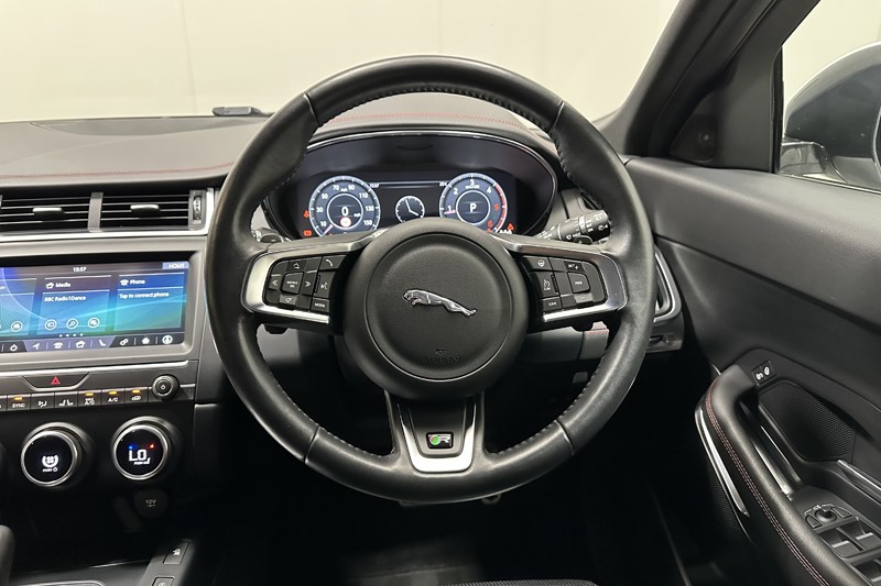 2020 (70) JAGUAR E-PACE 2.0d [180] Chequered Flag Edition 5dr Auto 5754645