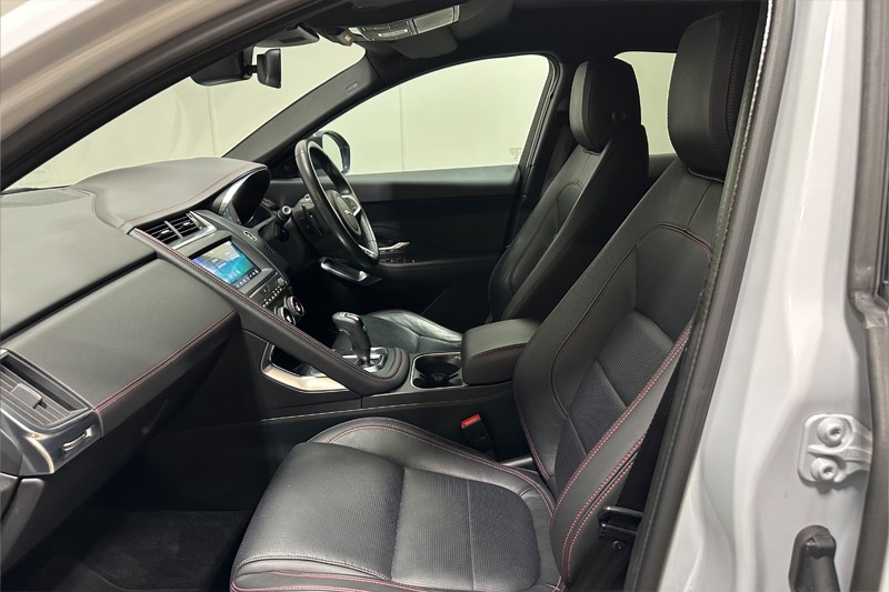 2020 (70) JAGUAR E-PACE 2.0d [180] Chequered Flag Edition 5dr Auto 5754637