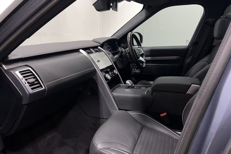 2023 (23) LAND ROVER DISCOVERY 3.0 D300 R-Dynamic HSE 5dr Auto 5769889