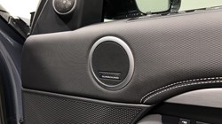 2023 (23) LAND ROVER DISCOVERY 3.0 D300 R-Dynamic HSE 5dr Auto 5769867