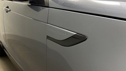2023 (23) LAND ROVER DISCOVERY 3.0 D300 R-Dynamic HSE 5dr Auto 5769911