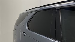 2023 (23) LAND ROVER DISCOVERY 3.0 D300 R-Dynamic HSE 5dr Auto 5769908