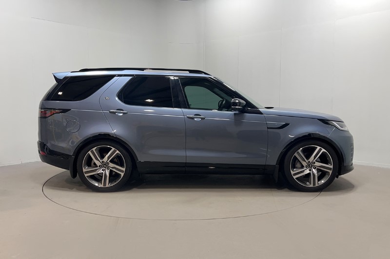 2023 (23) LAND ROVER DISCOVERY 3.0 D300 R-Dynamic HSE 5dr Auto 5769858