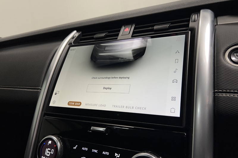 2023 (23) LAND ROVER DISCOVERY 3.0 D300 R-Dynamic HSE 5dr Auto 5769888