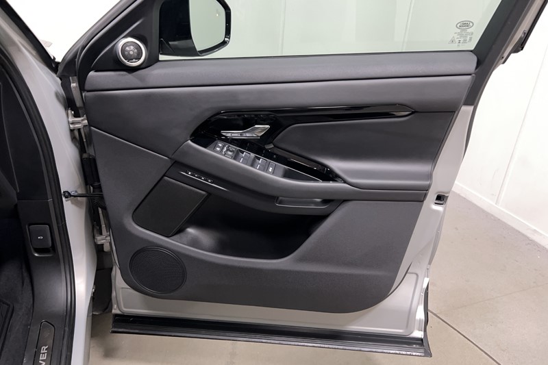 2024 (74) LAND ROVER RANGE ROVER EVOQUE 2.0 D200 Dynamic HSE 5dr Auto 5751430