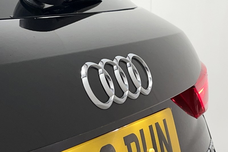 2021 (21) AUDI Q3 35 TFSI Sport 5dr S Tronic 5773288