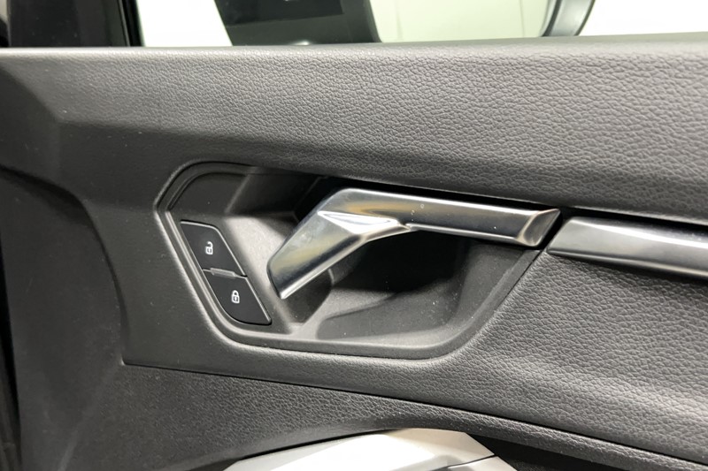 2021 (21) AUDI Q3 35 TFSI Sport 5dr S Tronic 5773261