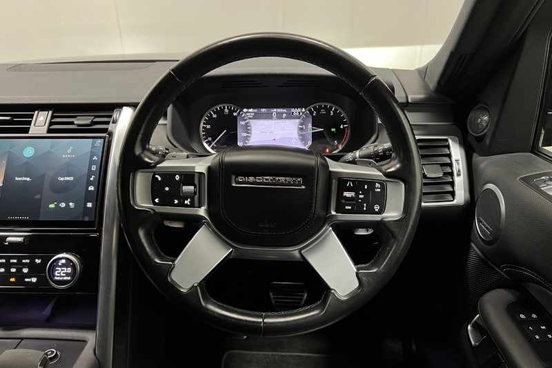 2022 (22) LAND ROVER DISCOVERY 3.0 D300 R-Dynamic HSE 5dr Auto 5778222