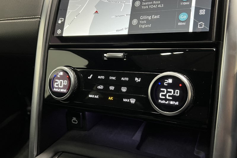 2022 (22) LAND ROVER DISCOVERY 3.0 D300 R-Dynamic HSE 5dr Auto 5778209
