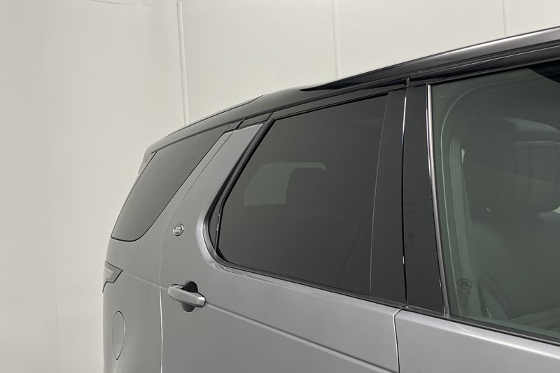 2022 (22) LAND ROVER DISCOVERY 3.0 D300 R-Dynamic HSE 5dr Auto 5778227