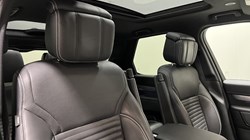 2022 (22) LAND ROVER DISCOVERY 3.0 D300 R-Dynamic HSE 5dr Auto 5778213