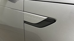 2022 (22) LAND ROVER DISCOVERY 3.0 D300 R-Dynamic HSE 5dr Auto 5778226