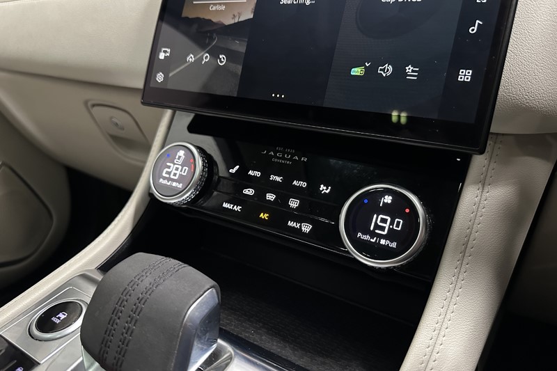 2021 (21) JAGUAR F-PACE 2.0 D200 HSE 5dr Auto AWD 5786660
