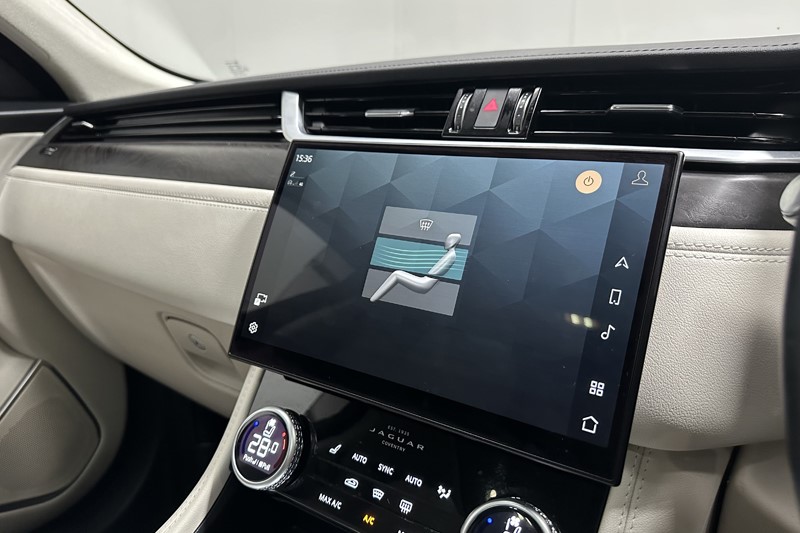 2021 (21) JAGUAR F-PACE 2.0 D200 HSE 5dr Auto AWD 5786667