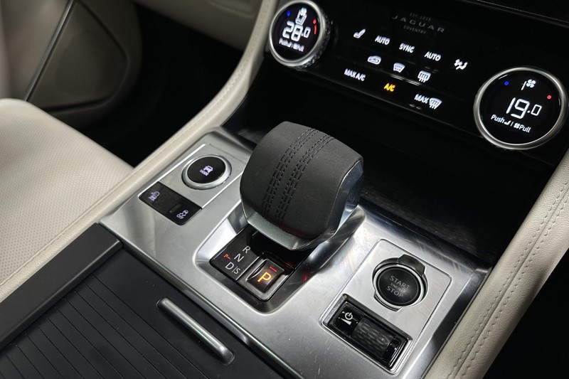 2021 (21) JAGUAR F-PACE 2.0 D200 HSE 5dr Auto AWD 5786659