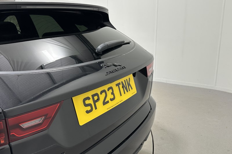 2023 (23) JAGUAR E-PACE 2.0 D200 R-Dynamic Black 5dr Auto 5790864