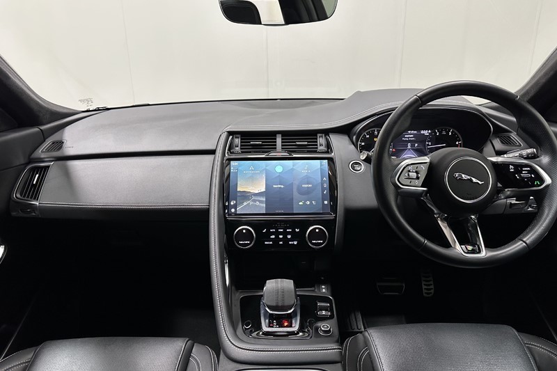 2023 (23) JAGUAR E-PACE 2.0 D200 R-Dynamic Black 5dr Auto 5790827