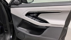 2021 (71) LAND ROVER RANGE ROVER EVOQUE 2.0 D165 SE 5dr Auto 5778938