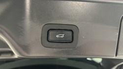 2021 (71) LAND ROVER RANGE ROVER EVOQUE 2.0 D165 SE 5dr Auto 5778943