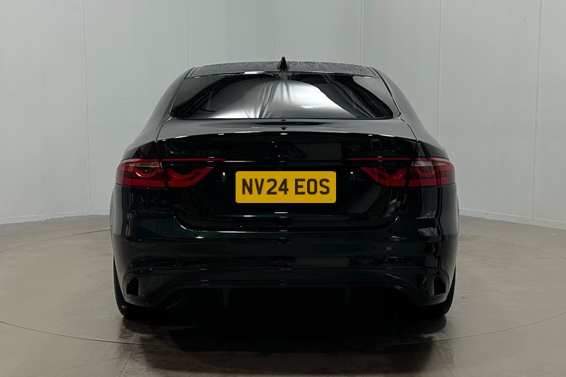 2024 (24) JAGUAR XF 2.0 D200 R-Dynamic SE Black 4dr Auto 5774350