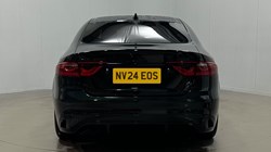 2024 (24) JAGUAR XF 2.0 D200 R-Dynamic SE Black 4dr Auto 5774350