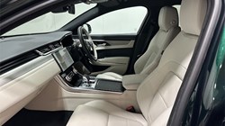 2024 (24) JAGUAR XF 2.0 D200 R-Dynamic SE Black 4dr Auto 5774347