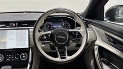 2024 (24) JAGUAR XF 2.0 D200 R-Dynamic SE Black 4dr Auto 5774355
