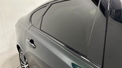 2024 (24) JAGUAR XF 2.0 D200 R-Dynamic SE Black 4dr Auto 5774389