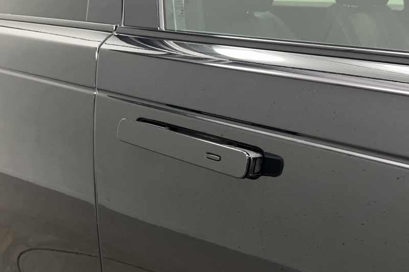 2022 (22) LAND ROVER RANGE ROVER VELAR 2.0 D200 Edition 5dr Auto 5771542